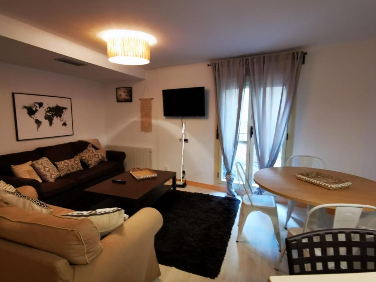Vtz El Balcon De Rey Alfonso III Appartement Zaragoza Buitenkant foto